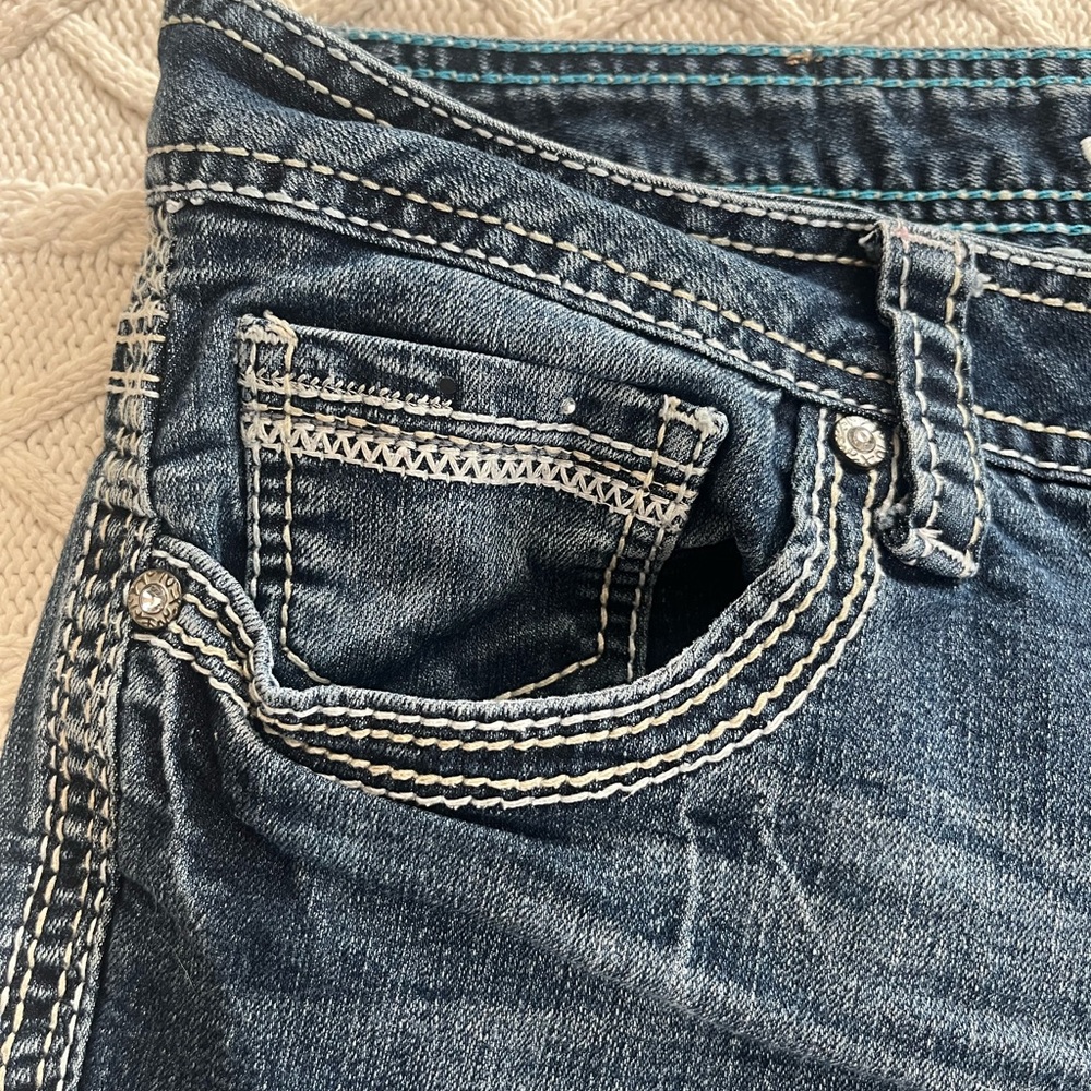 Amethyst Jeans Boot Cut in Medium Wash Juniors Size 13 - Picture 12 of 15